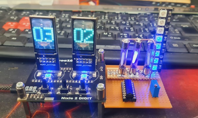 instructables - Retro-Futuristic Hybrid Clocky