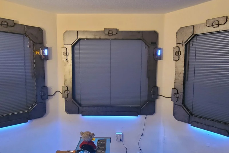 instructables - Space Station Themed Friction Mount Window Frames With ...