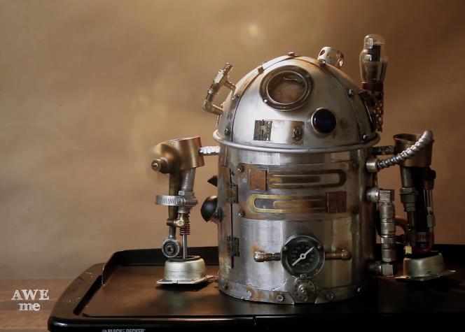 R2D2_Steampunk_Teapot_-_AWEme_Artist_Series.jpg