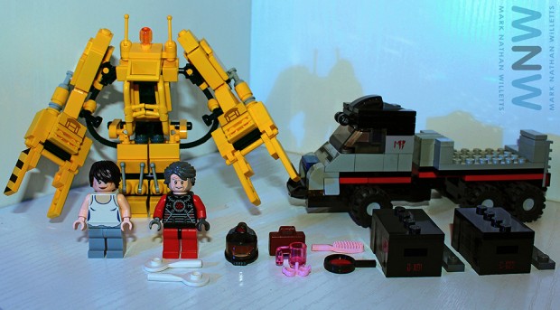 lego_alien_power_loader_set_by_mark_nathan_willetts_2-620x343.jpg