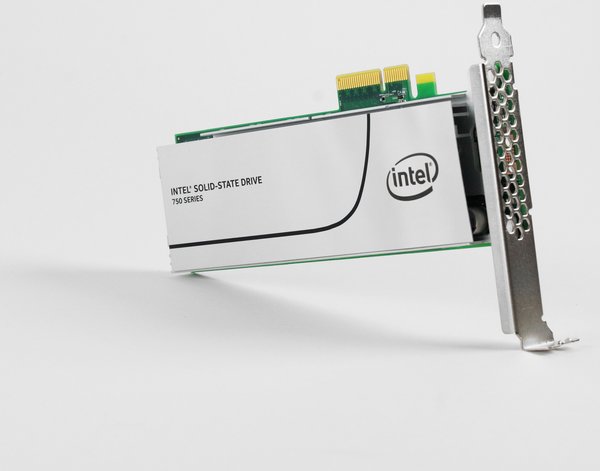 photo-intel-750-series.jpg