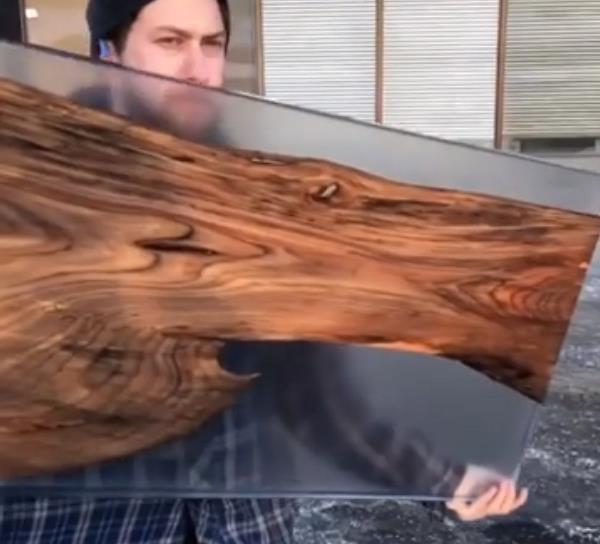 reddit.com elm_and_resin_coffee_table.jpg