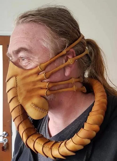 reddit.com mildlyinteresting Face-hugger face mask.jpg