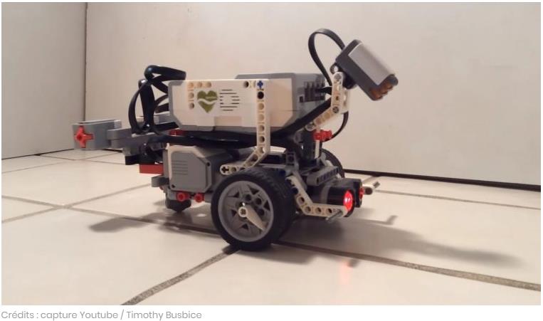 sciencepost.fr ont-telecharge-cerveau-dun-ver-robot-lego.jpg